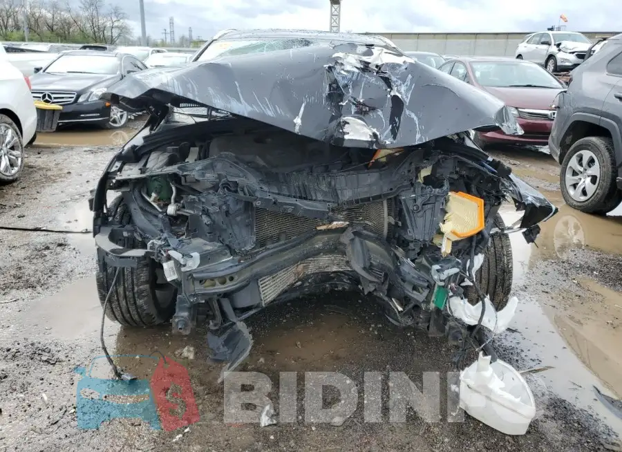 YV140MEK7F1263134 Photo# 5