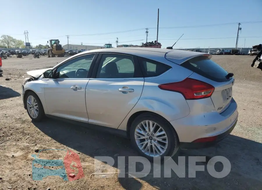 1FADP3N21JL302993 Photo# 2