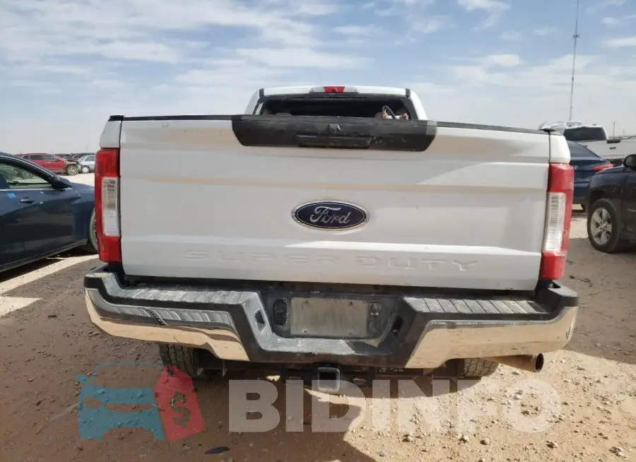 1FT7W2B67KEG70788 Photo# 6