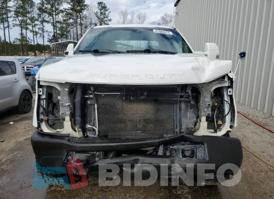 1FT7W2B69JEB38652 Photo# 5
