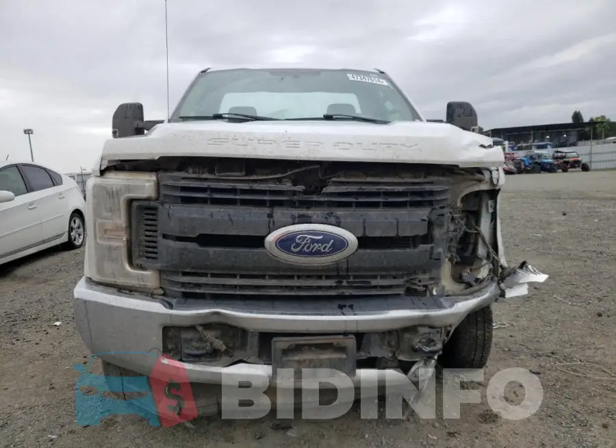 1FTBF2BT3HED79276 Photo# 5