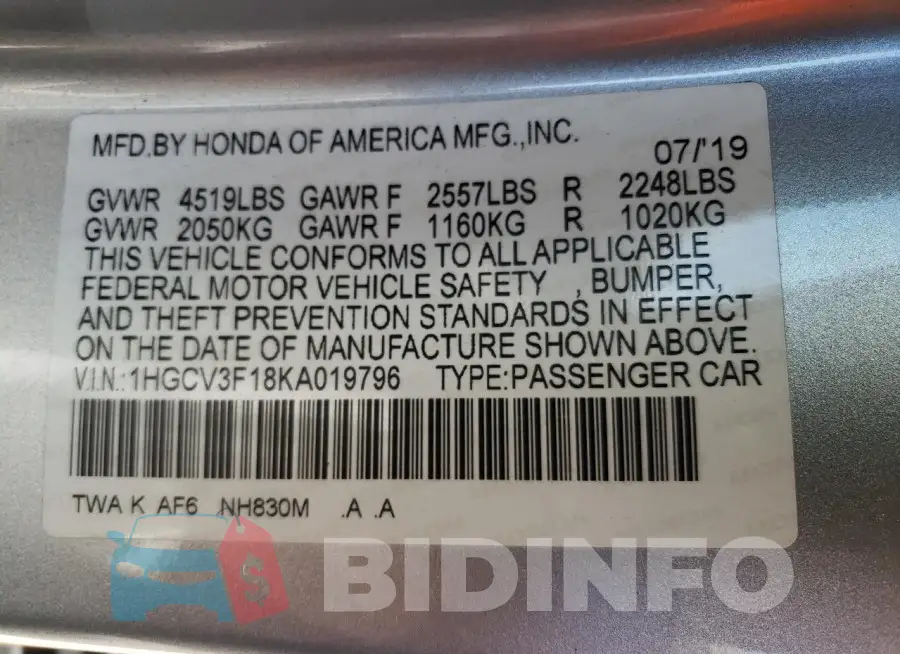 1HGCV3F18KA019796 Photo# 12