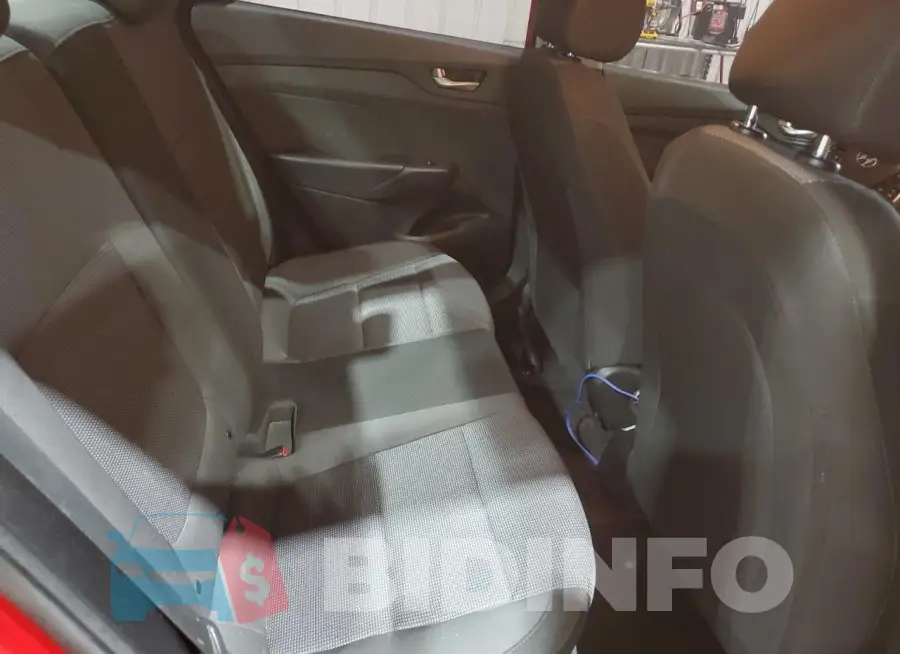 3KPC24A39KE084885 Photo# 10