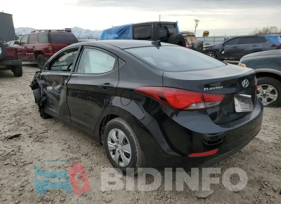 5NPDH4AE8GH693957 Photo# 2
