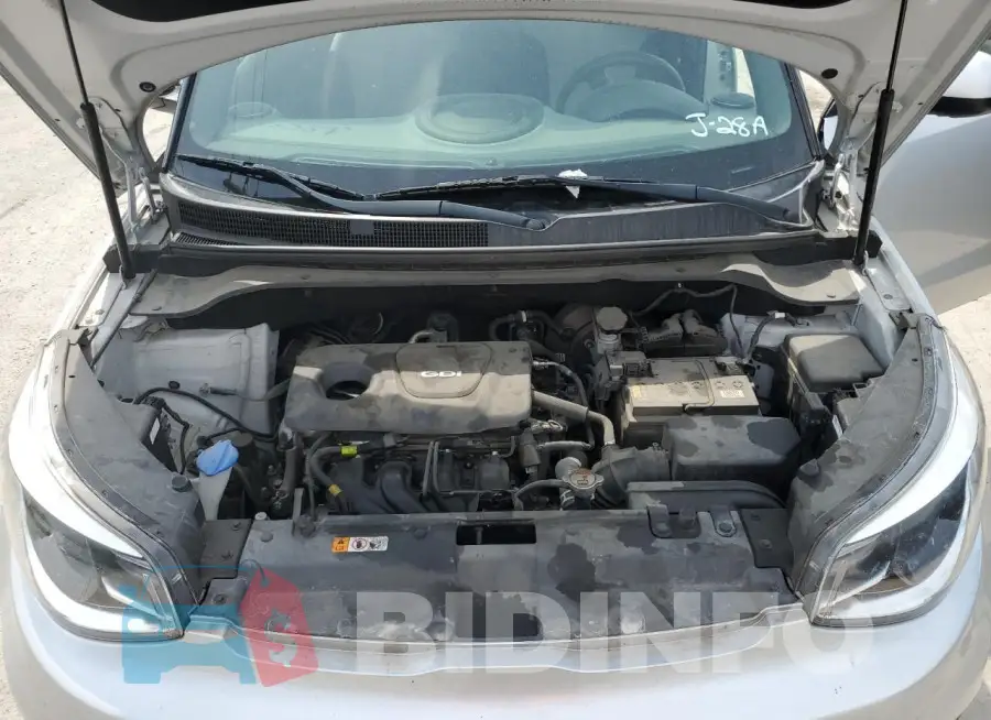 KNDJN2A27J7535417 Photo# 11