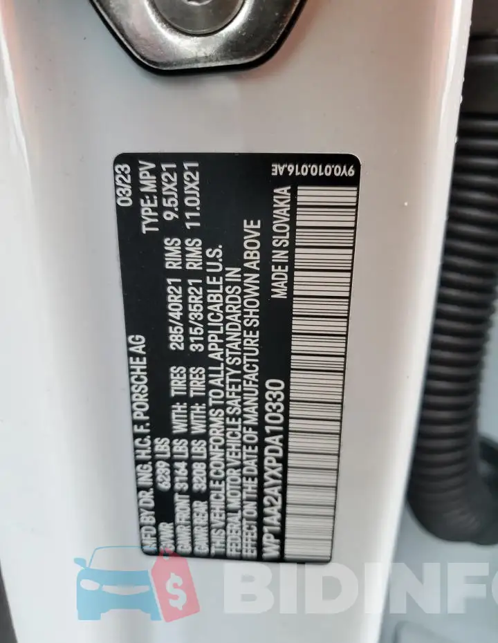 WP1AA2AYXPDA10330 Photo# 12