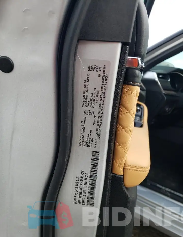 1C4RJKEGXP8845732 Photo# 12