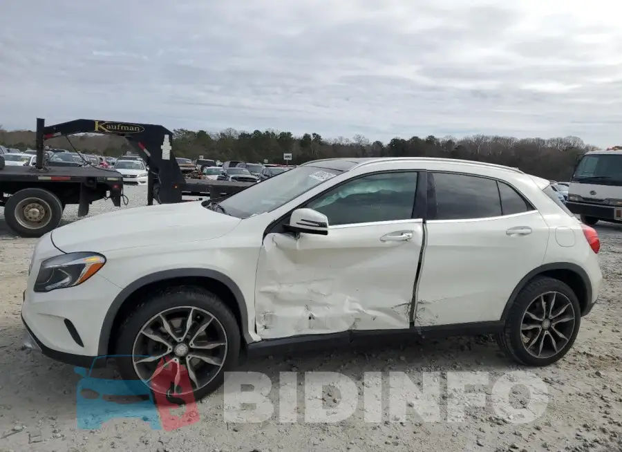 WDCTG4EB1GJ238934 Photo# 1