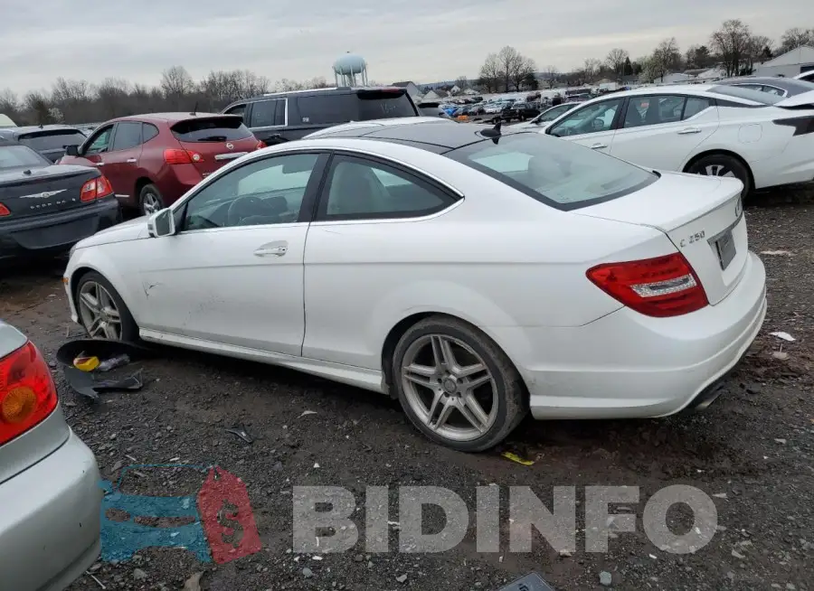 WDDGJ4HB9FG389770 Photo# 2