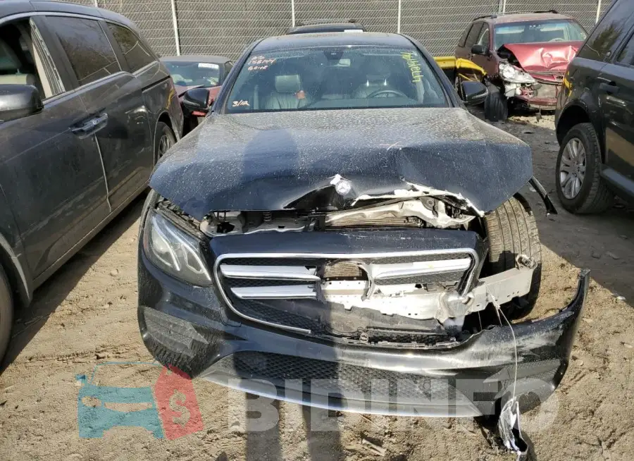 WDDZF4JB3HA110369 Photo# 11