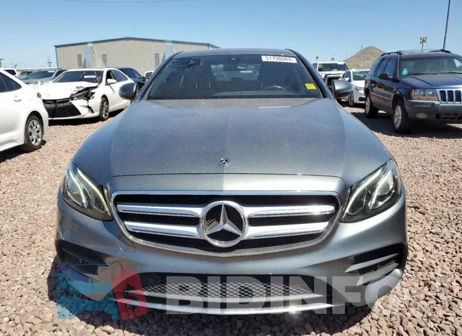 WDDZF4JB3HA256884 Photo# 5
