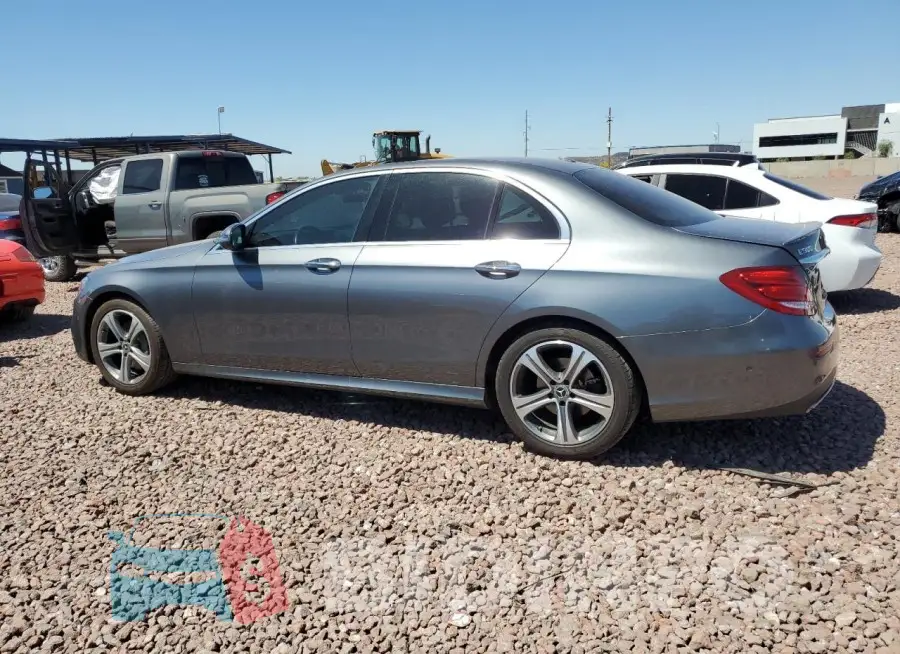WDDZF4JB3HA256884 Photo# 2