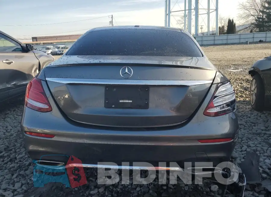 WDDZF4KB7HA223238 Photo# 6