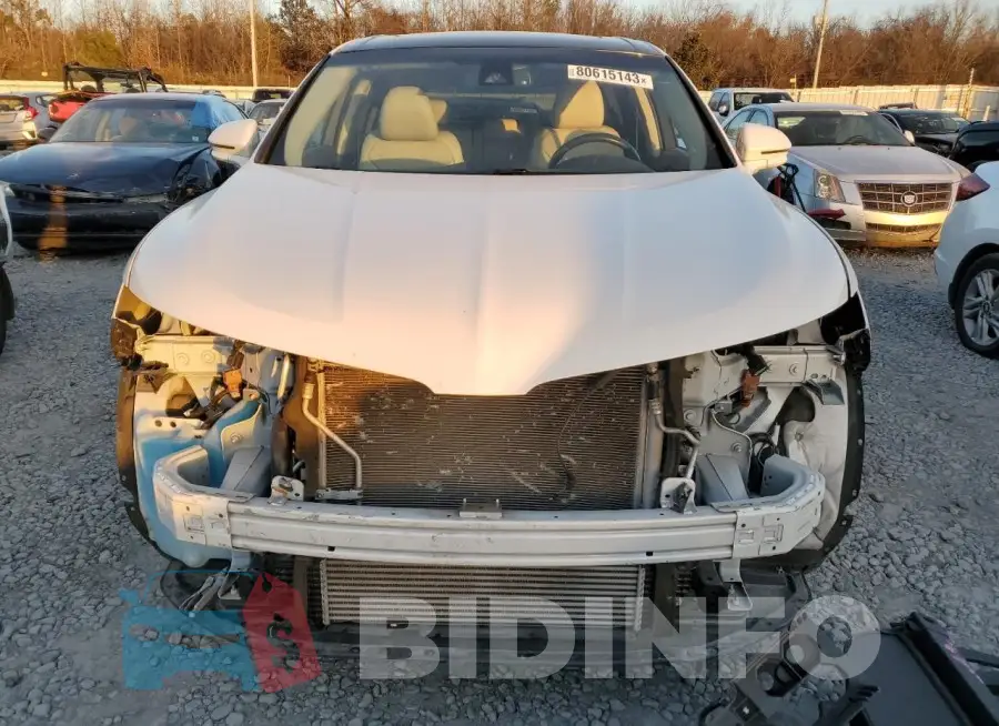 2LMPJ6LP7HBL33135 Photo# 5