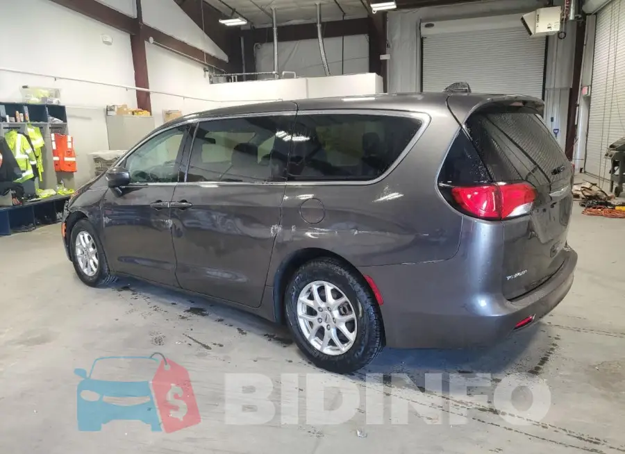 2C4RC1CG6NR226814 Photo# 2