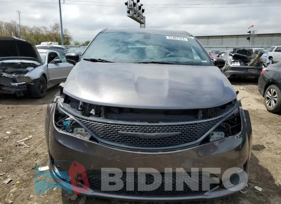 2C4RC1FG3JR289360 Photo# 5