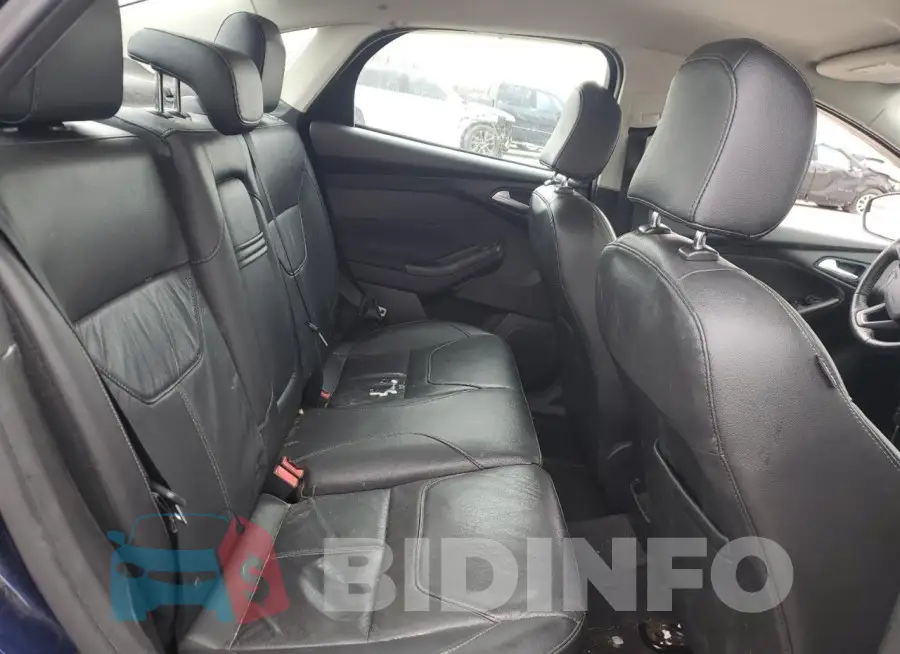 1FADP3F27GL267142 Photo# 10