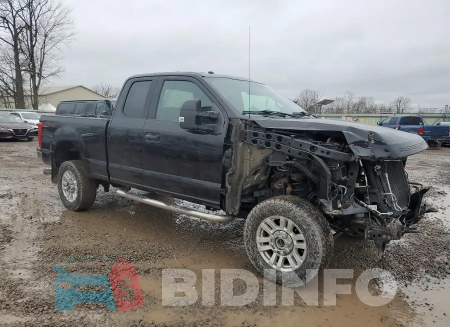 1FT7X2B63JEB30639 Photo# 4