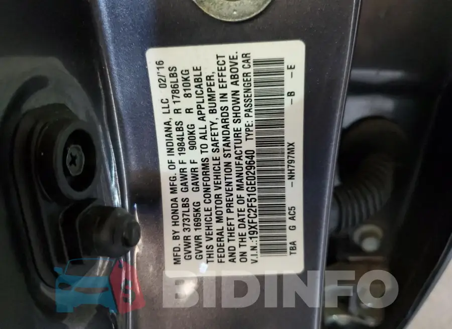 19XFC2F51GE029640 Photo# 12