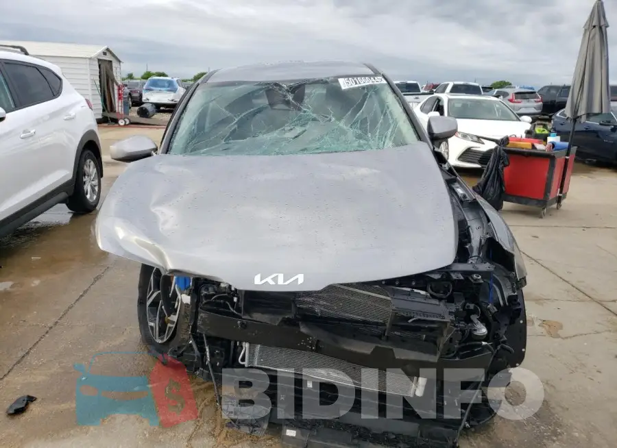 KNDPU3AFXP7177325 Photo# 5