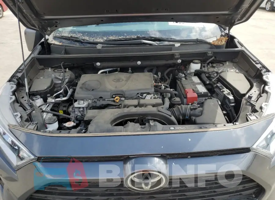 2T3C1RFV5MC146589 Photo# 12