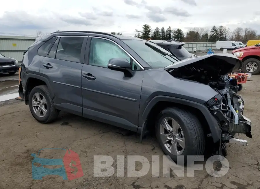 2T3P1RFV8NC314874 Photo# 4