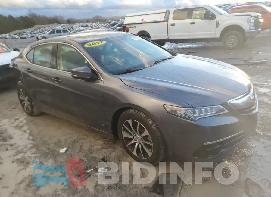 19UUB1F37HA010874 Photo# 4