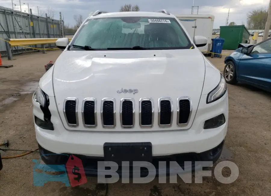 1C4PJLCB1JD615953 Photo# 5