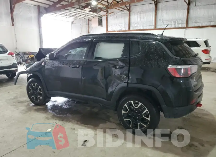 3C4NJDDB2LT207809 Photo# 2