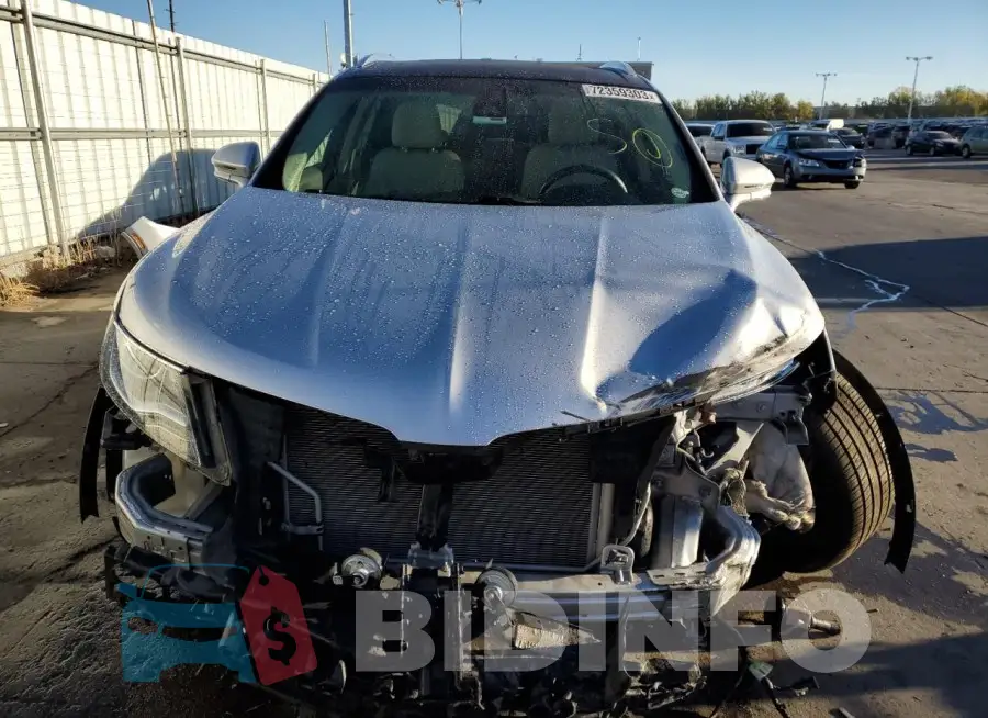 2LMPJ8LP4JBL49746 Photo# 5