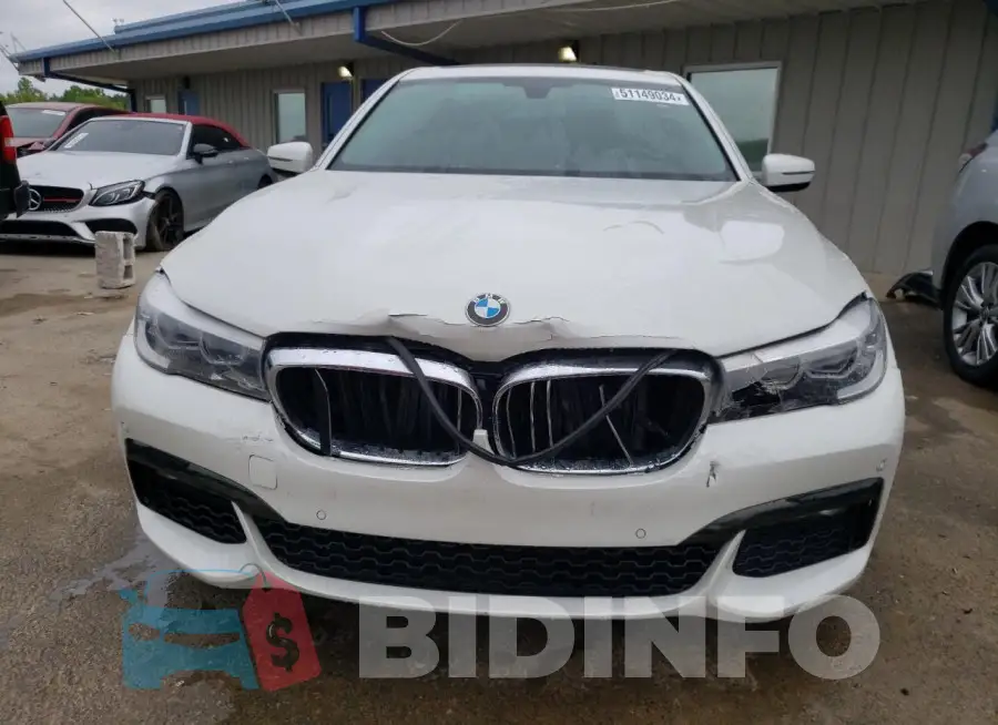 WBA7E2C54GG547211 Photo# 5 WBA7E2C54GG547211 Photo# 5