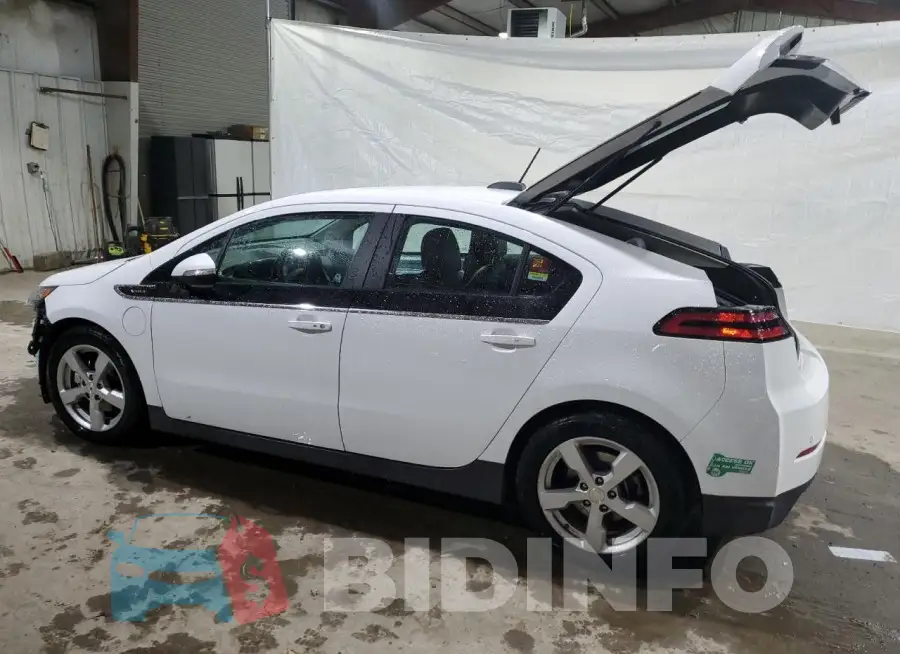 1G1RD6E48FU131133 Photo# 2
