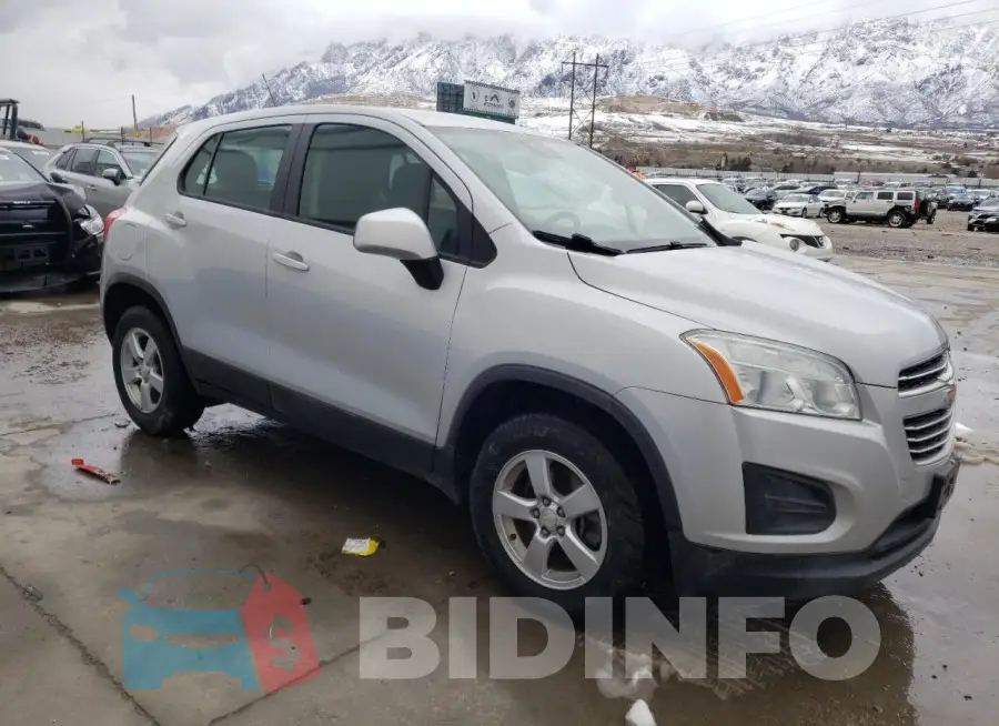 3GNCJNSB0GL257752 Photo# 4