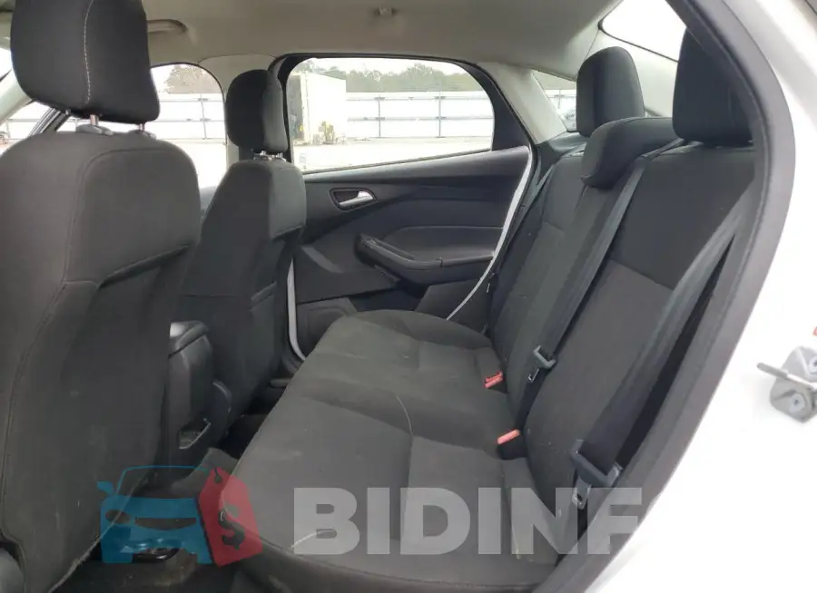 1FADP3F22JL208541 Photo# 10