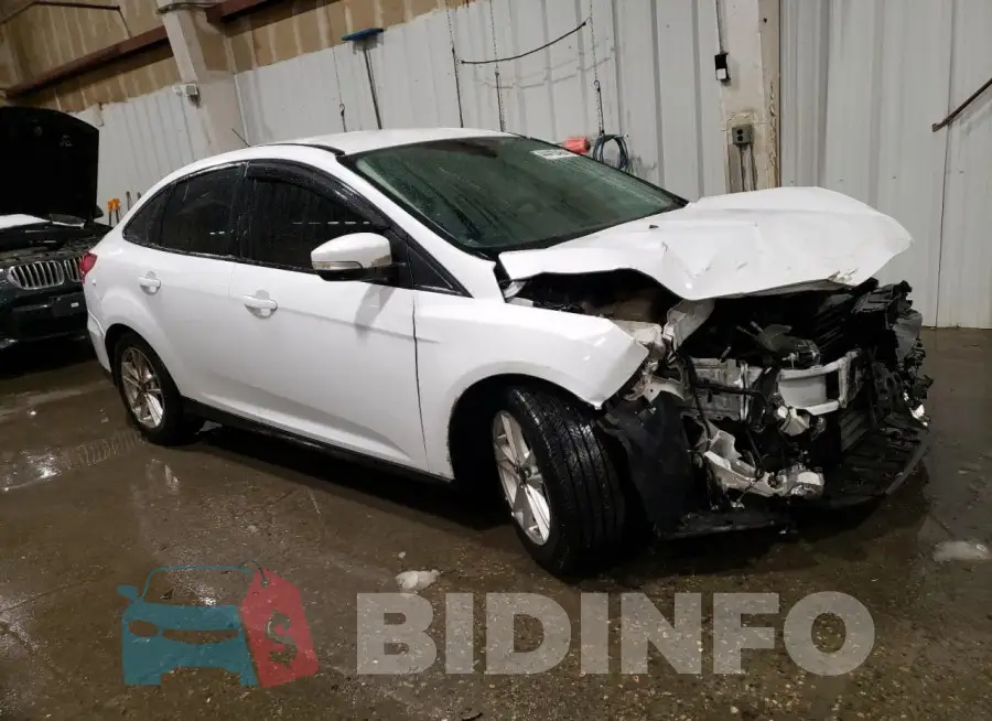 1FADP3F24HL215744 Photo# 4