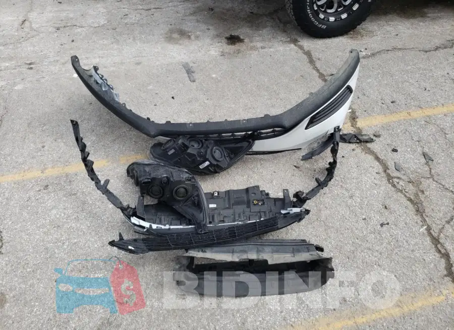 1FADP3F25JL216827 Photo# 12