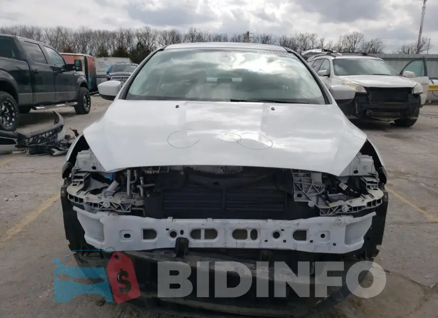 1FADP3F25JL216827 Photo# 5