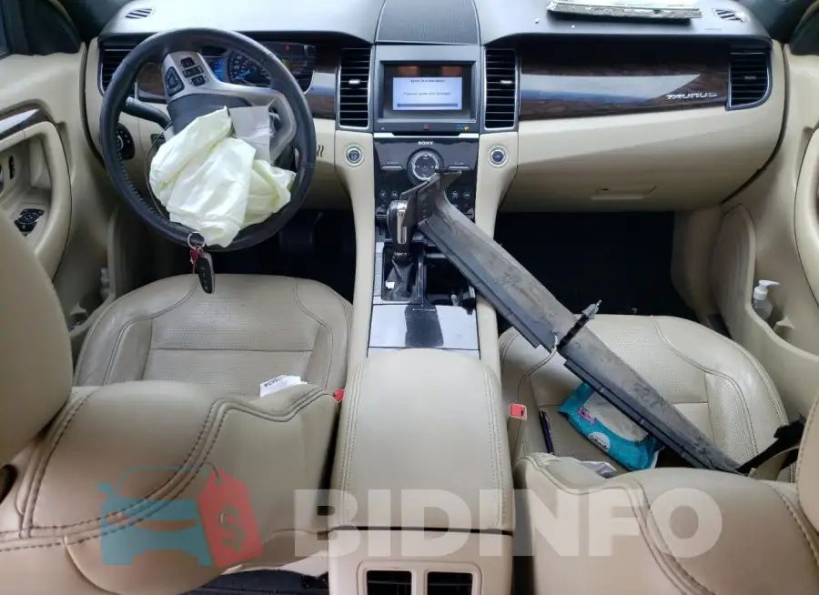 1FAHP2F87HG123522 Photo# 8