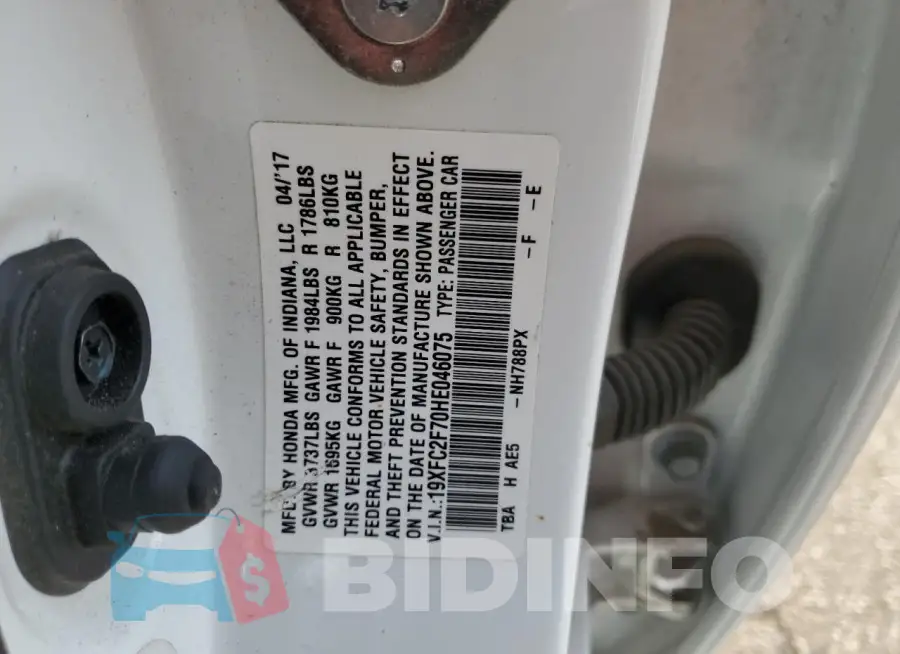 19XFC2F70HE046075 Photo# 12