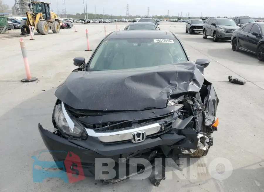 19XFC2F72HE048216 Photo# 5
