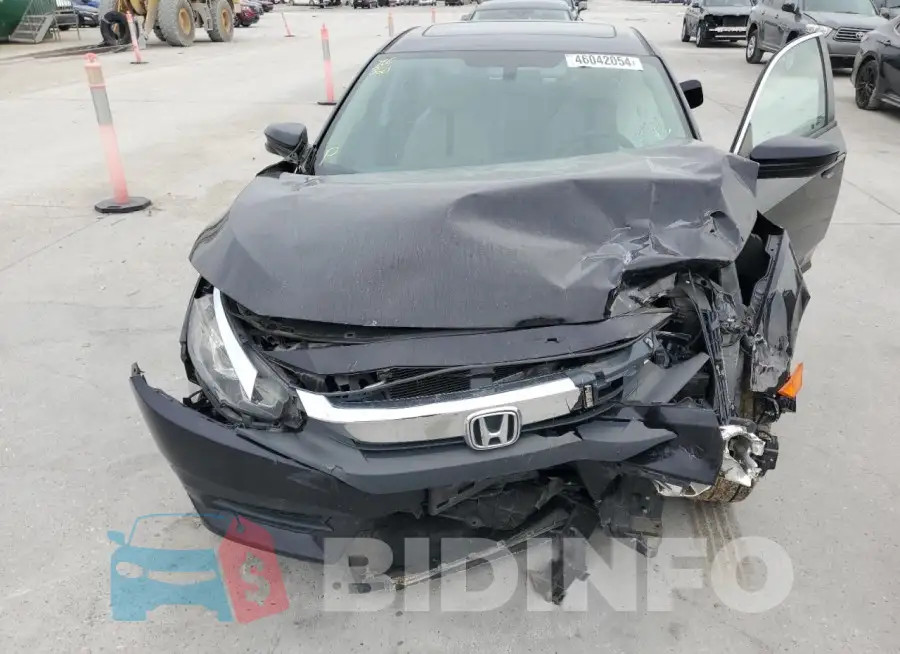 19XFC2F72HE048216 Photo# 11