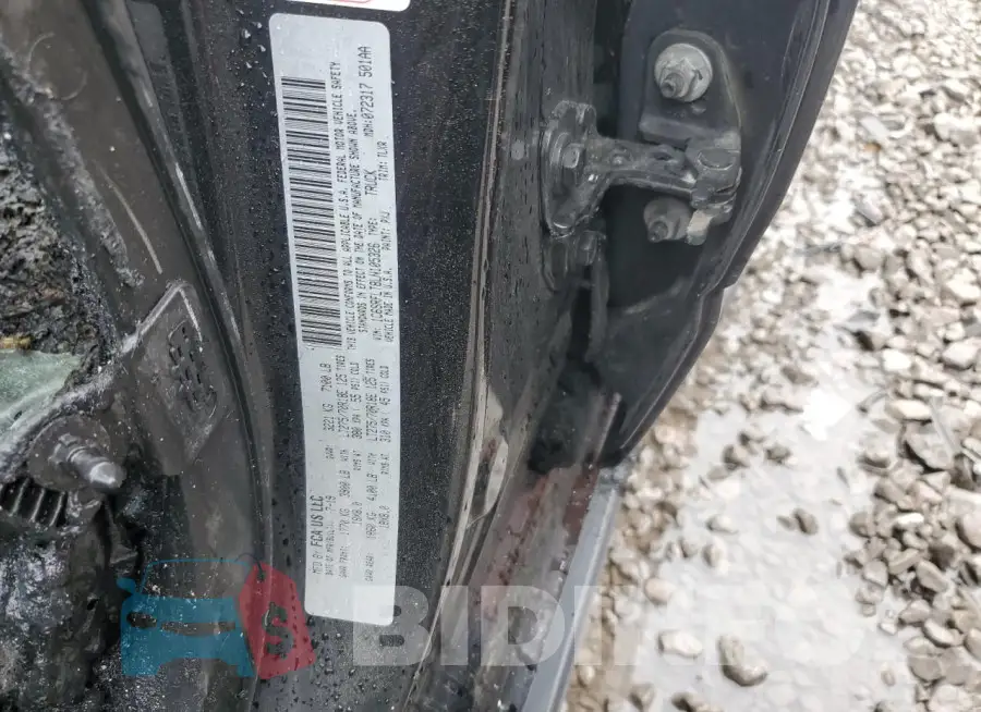 1C6SRFLT8LN105326 Photo# 12