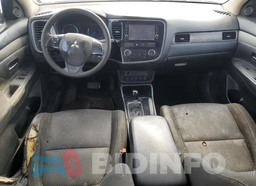 JA4AD2A38JZ027404 Photo# 8