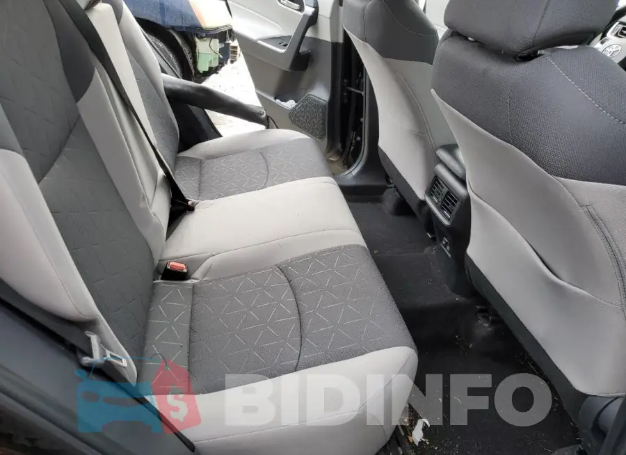 2T3P1RFV8PC374642 Photo# 10