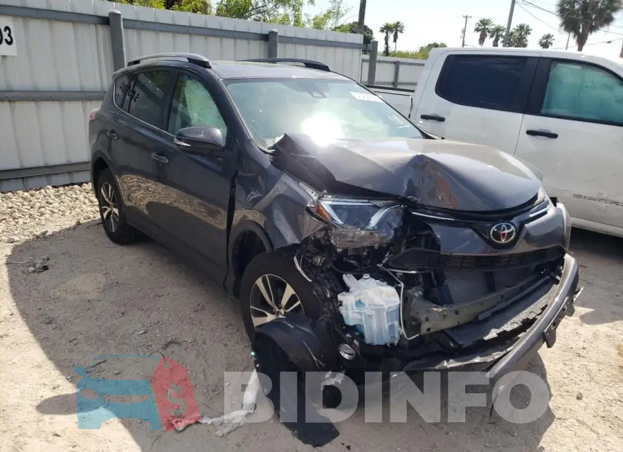 2T3RFREV9JW803935 Photo# 4