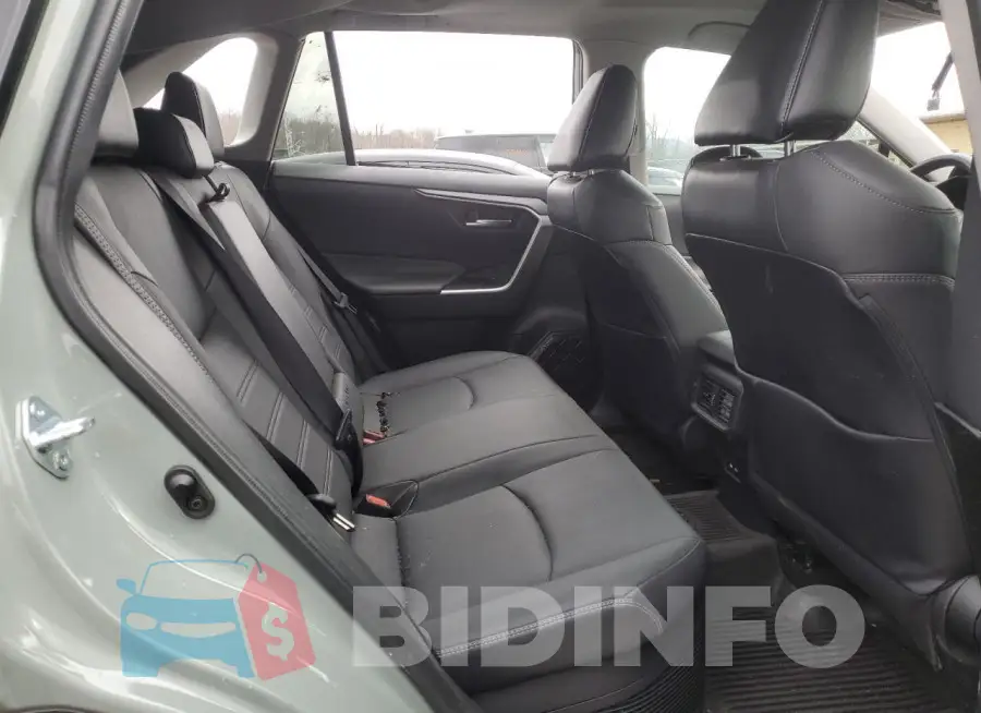4T3B6RFV8MU061984 Photo# 10
