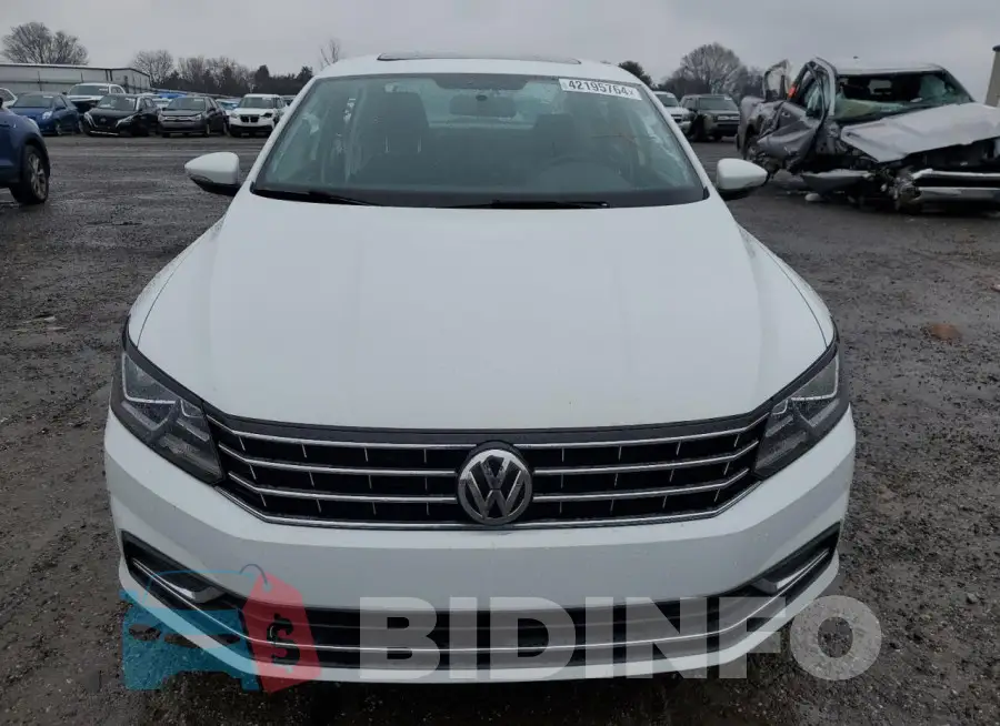 1VWLA7A34KC008855 Photo# 5