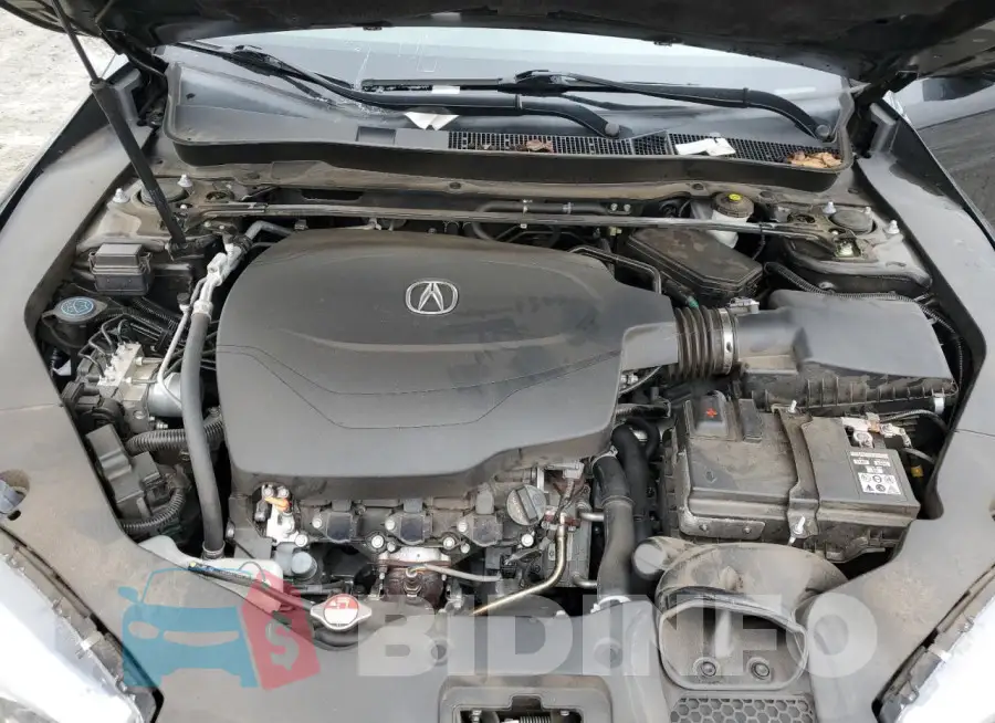 19UUB2F53JA001795 Photo# 11