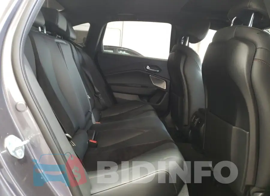 19UUB6F56PA004528 Photo# 10