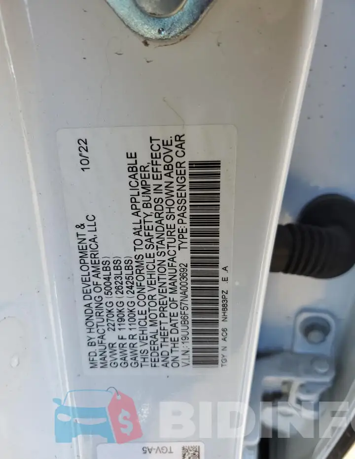 19UUB6F57NA003692 Photo# 13
